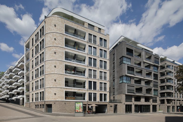 Projekt: WA Das Rosenberg
Fassade: Ströher GmbH 
Ort: D-Stuttgart
Datum: 2019/08